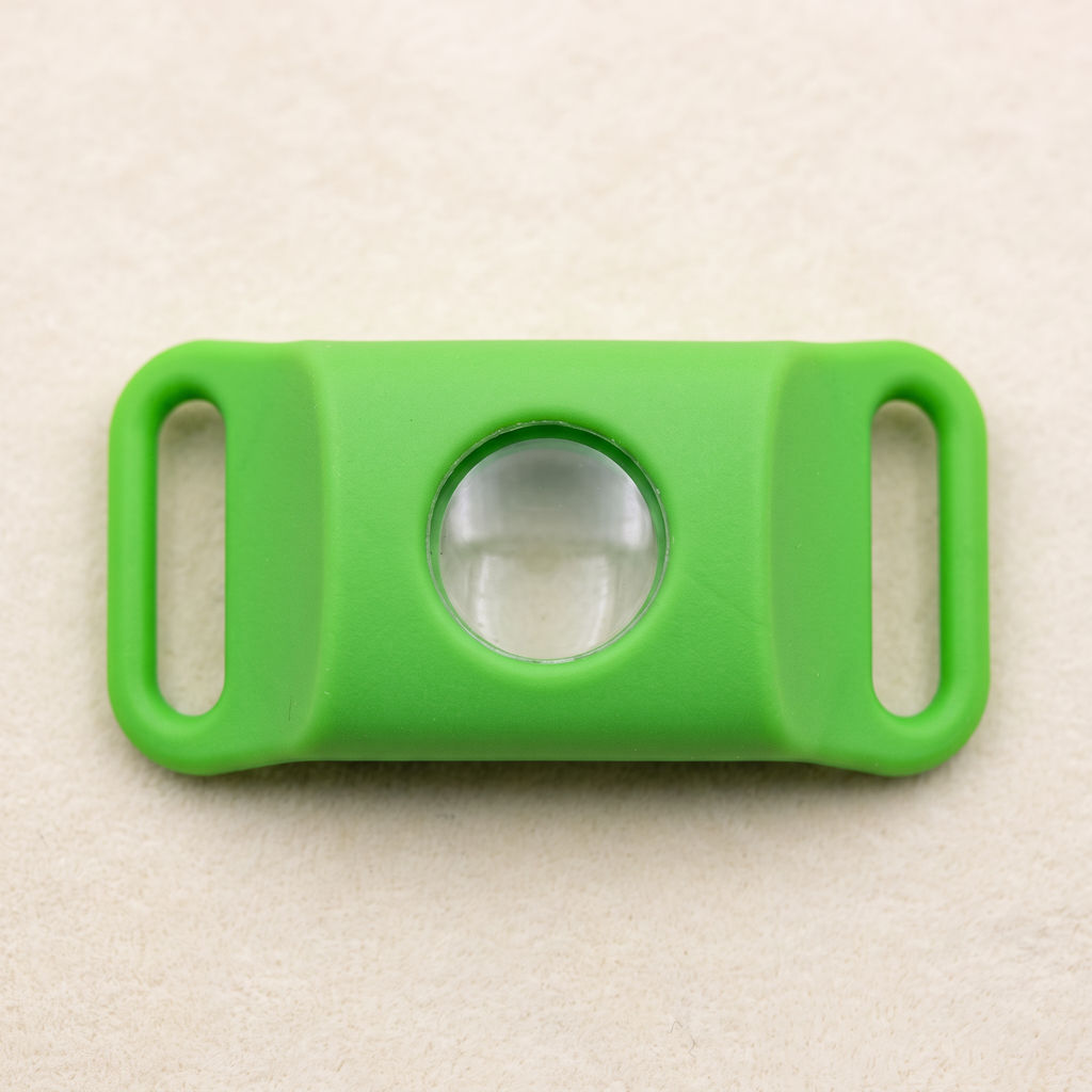 Flea &amp; Tick Pendant — Natural Oil Blend, Clips onto Any Collar